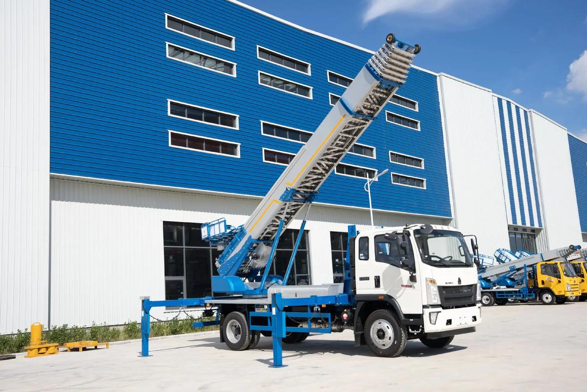 西峡小型云梯车上料车租赁多少钱