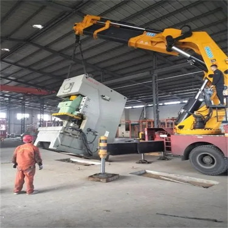 西峡80吨折臂吊车出租附近电话